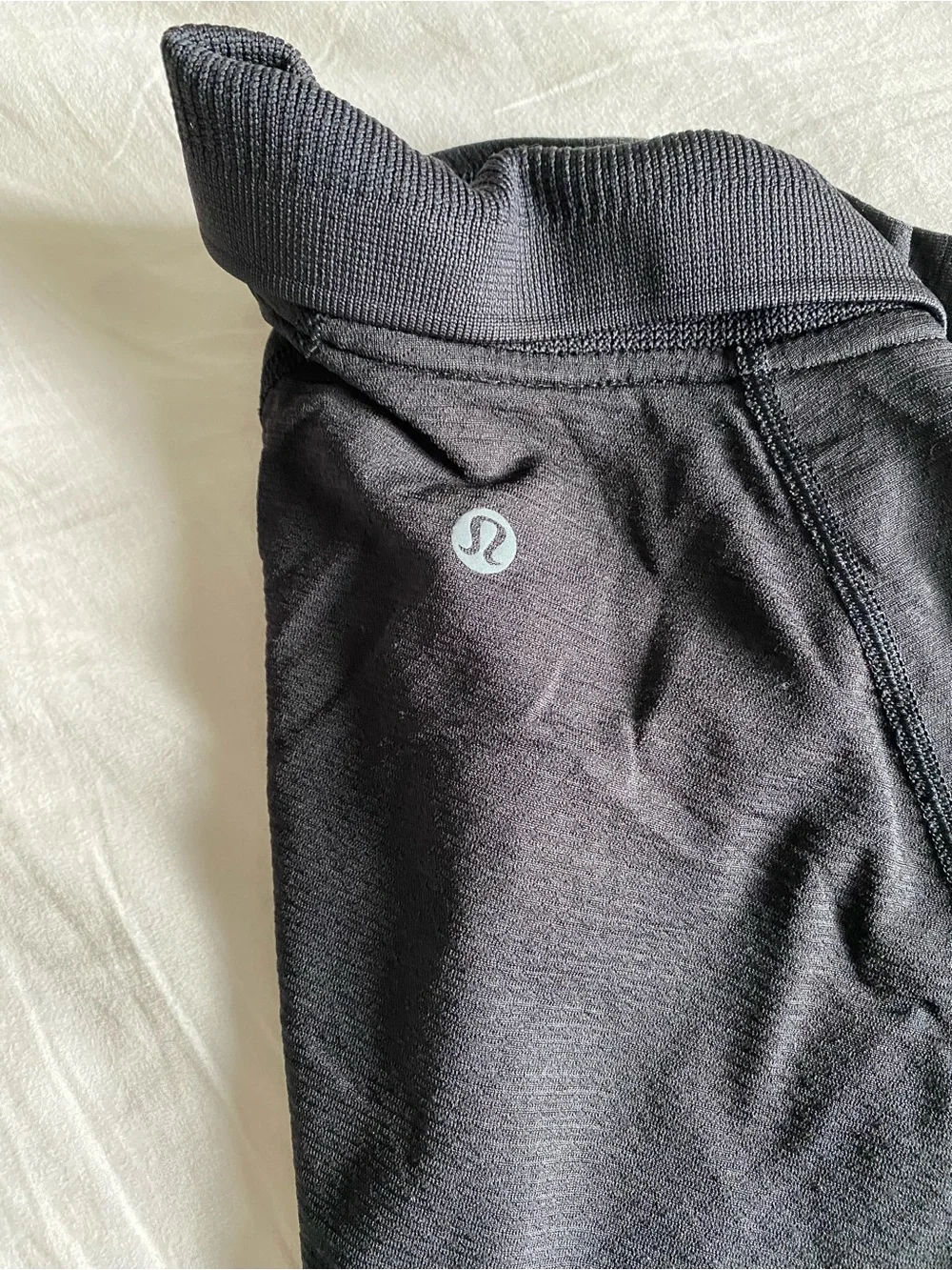 Lululemon Swiftly Tech Short-Sleeve Polo Shirt size 6 Black